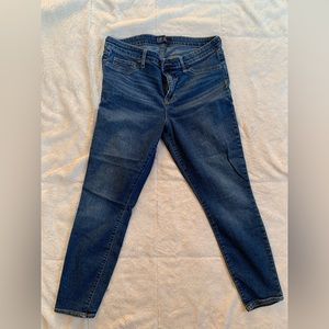 Women’s GAP favorite jegging
